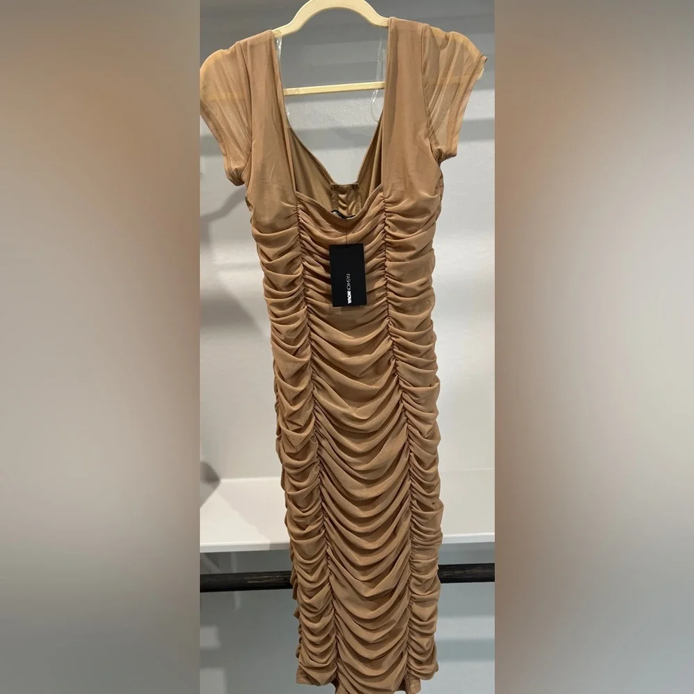 NWT Ruched Midi Dress - Picture 5 of 5
